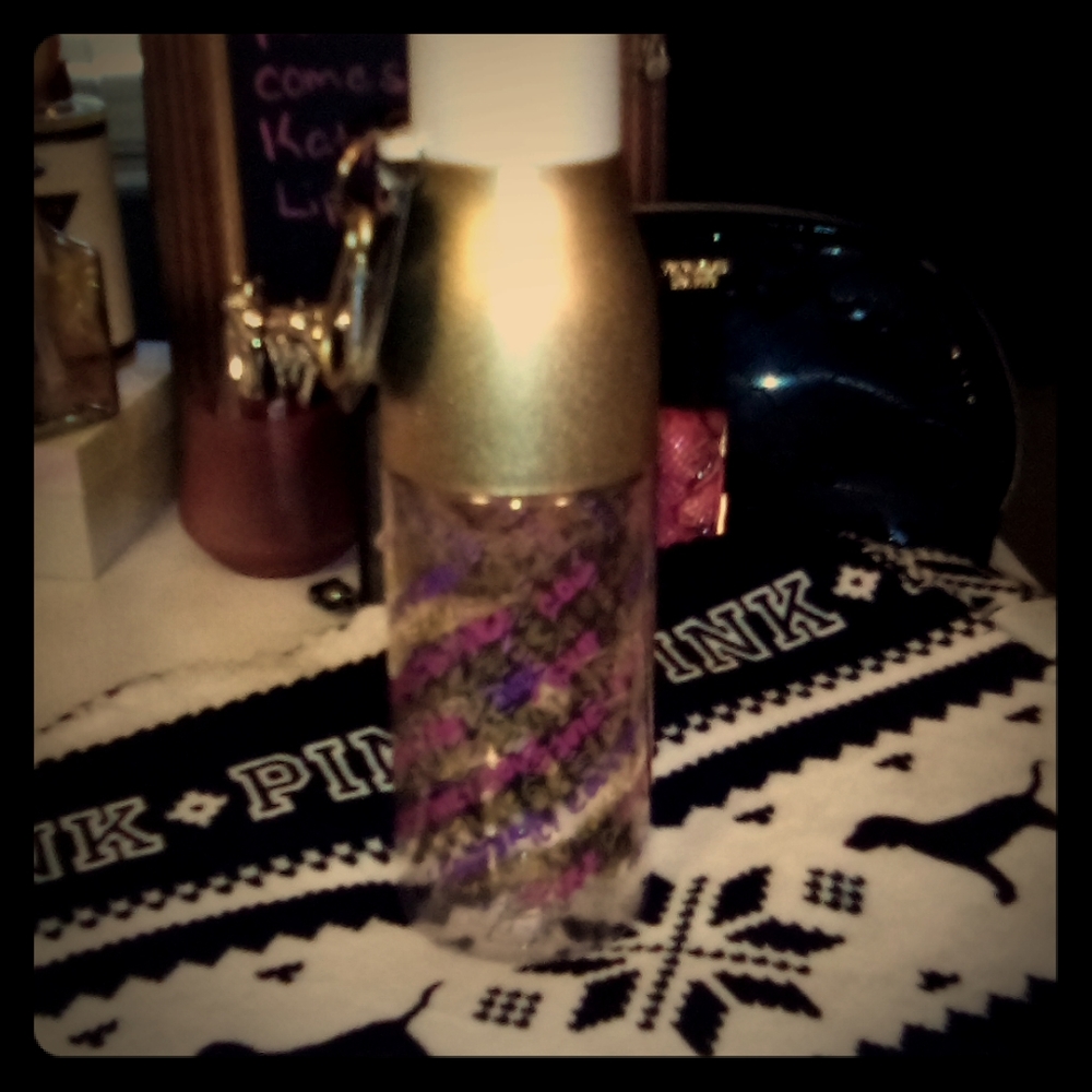 Brand new Juicy Couture logo water bottle